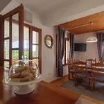 Stunning In Grscica With Kitchen Apartamento