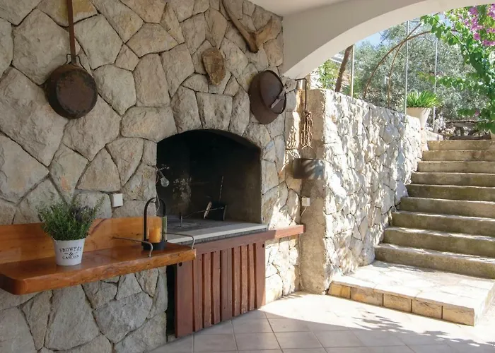 Stunning In Grscica With Kitchen Appartement *