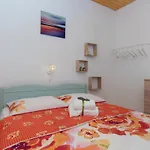 Apartment Stunning Home In Grscica With Kitchen Prizba