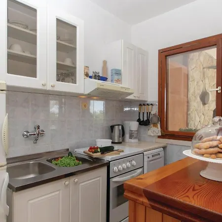 Stunning In Grscica With Kitchen Lägenhet *