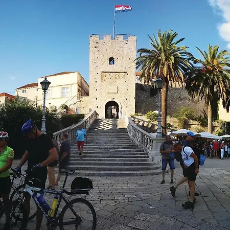 Stunning In Grscica With Kitchen *