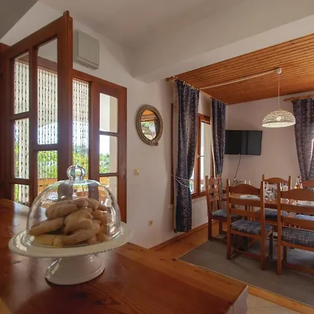 Front In Grscica With House Sea View Apartmán