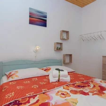 Daire Front In Grscica With House Sea View Prižba