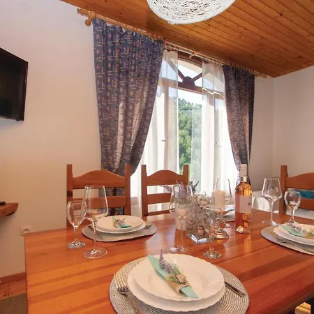 Stunning In Grscica With Kitchen