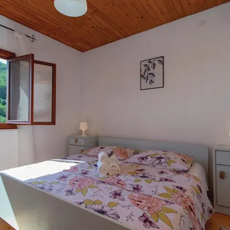 Stunning In Grscica With Kitchen Lägenhet *