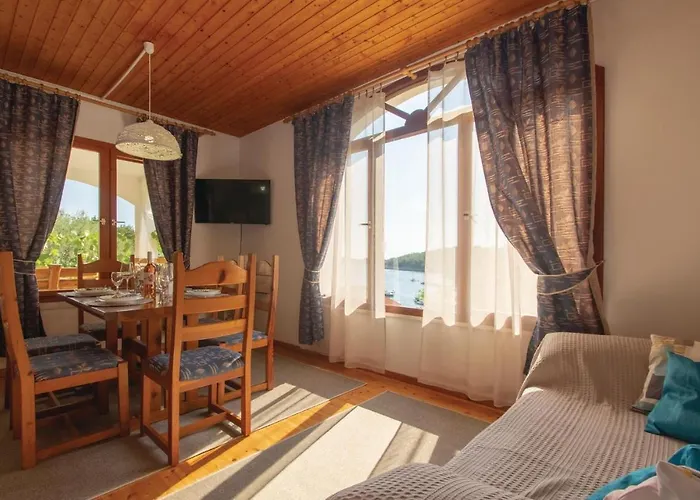 Stunning In Grscica With Kitchen *