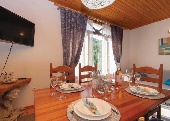 Stunning In Grscica With Kitchen